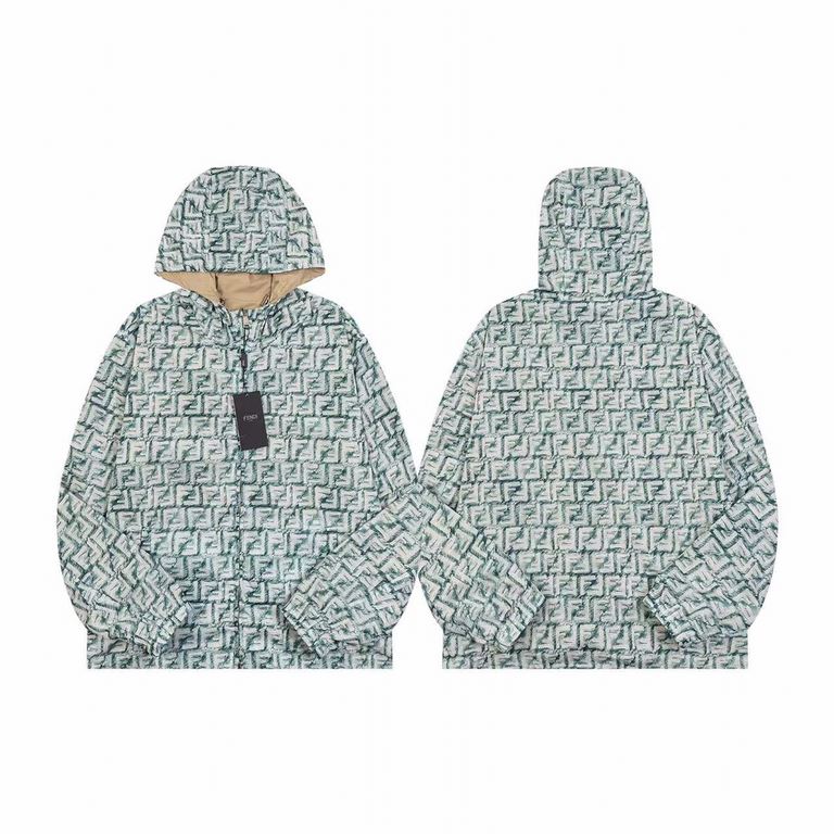 P310 Fend Fendi Green FF Nylon Jacket (Reversible)Made of nylon with an all-over fringe effect and light green floral print.With hood and side zipper pockets Hood with adjustable drawstring, drawstring closure with adjus