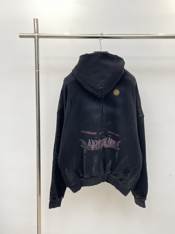 P520BalenciagBLCG Paris 23FW Heavy Wash Aged Tower Reflection Zip SweatshirtSize 123The original 23100 purchased custom weaving and dyeing of the original version of the same heavyweight 750G fabric garment version is ve