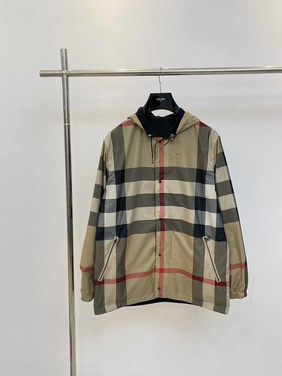 P510burberrBBr Burberry reversible two-way vintage plaid recycled polyester jacket jacketSize：SMLXLOur family this year's fall and winter models are finally hot on the line, sports jacket heavy attack, the counter sellin