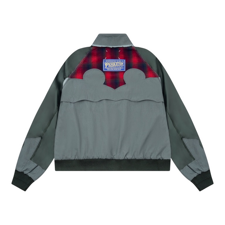 P445 Mason Mariela 2023 FW FallWinter NewLong-sleeved stand-up collar jacket with heavy-duty stitchingColorful plaid cutouts for specific shapesReverse stitching at shoulders and sleevesExposed cut linesHole in the colla