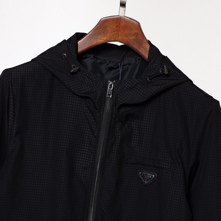 310 [top version, difference between the currency]PRADA  Prada hooded coat British jacket, material windproof rain, ambiguity superb, and very breathable. The whole piece of clothing is divided into two sides, one side o