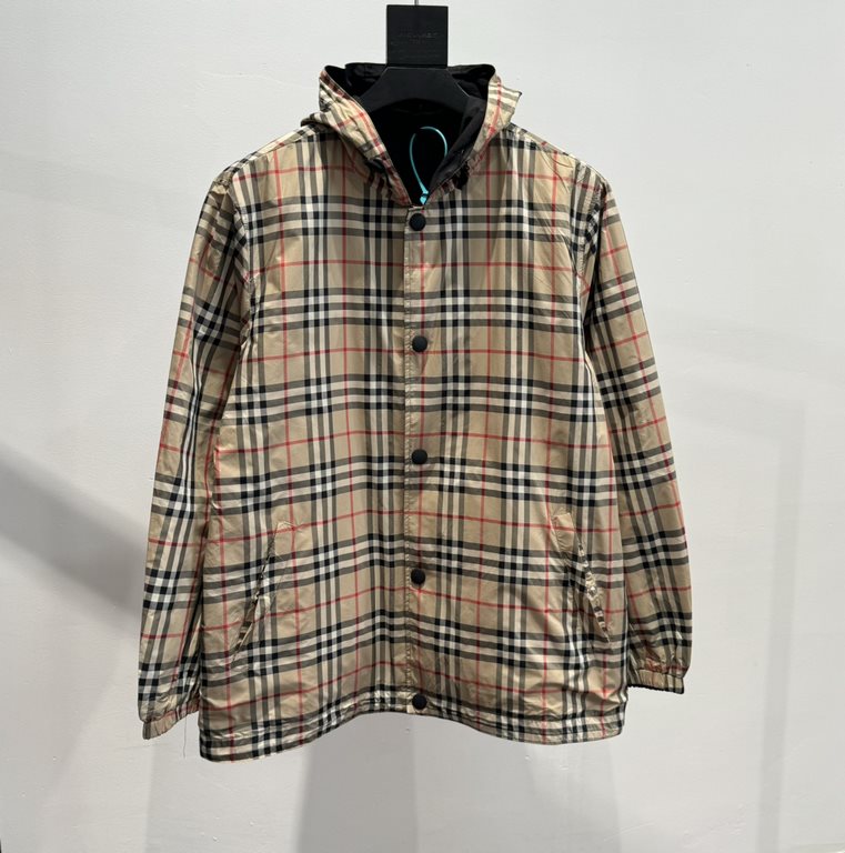 400 burberry Burberry 23FW Classic Small Check Reversible Jacket Button DownSIZE XSSMLCustom weaving and dyeing khaki plaid fabric, plaid size and zp consistent, the difference between the market ready-made fabric plaid 