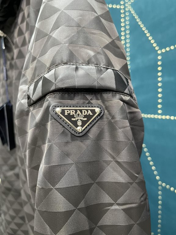 P380PRADA 23ss FallWinter Hooded PRADA Classic 3 Pieces Label Hardware LOGOBlack UnisexSize M-3XL