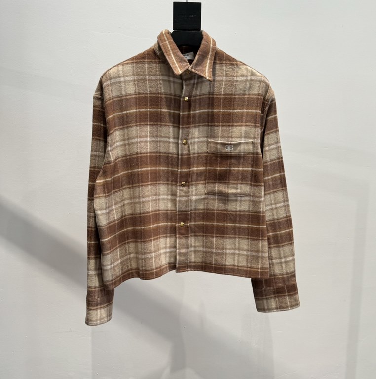 390 CELINE CELINE 23 FallWinter Checked Wool Short Shirt (Women's)SIZE SMLEmbroidered country style plaid wool short coat collar shirtClassic cashmere plaid shirt Brand logo pattern sewn on chest1 patch pocket on chest B