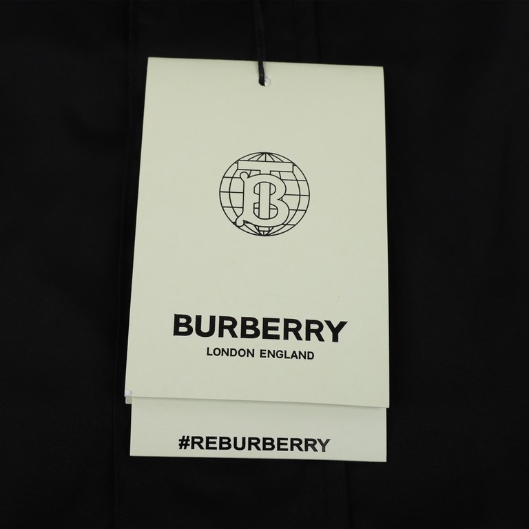 Next day shipping  450 (support put in store)BurberryBurberry chest embroidered BT logo plaid trench coatMen's Trade channel rare out, overseas boutique limited sale. A great example of an outdoor windbreaker product, th