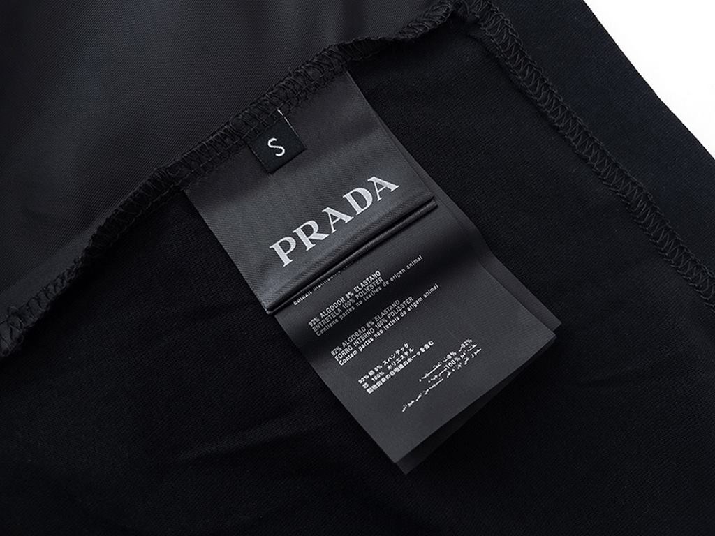 P233 PRAD Early Fall New Patchwork Pocket Hooded Short Sleeve TEE Classic Chest Inverted Triangle Leather Label Decoration Nylon Patchwork Loose Fit Casual Mens 