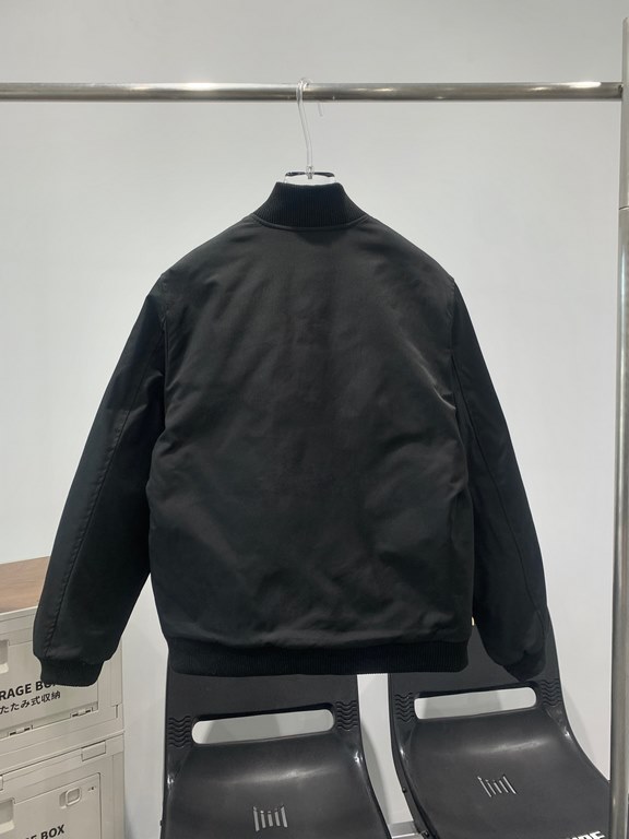 320 New PRADA  Prada 23SS fall new aviator jacket baseball cotton clothing men and women with the same paragraph!The official website is synchronized with the sale of the classic metal triangle label   custom Puja button