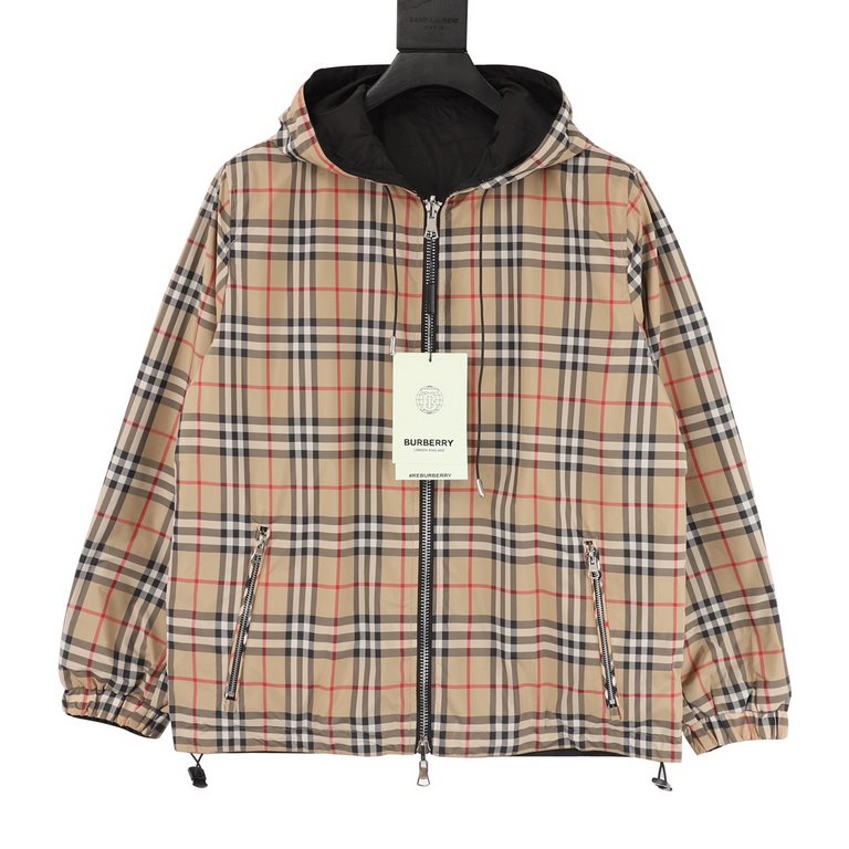 Next day shipping  410 (support put in store)BURBERRY  Burberry classic small plaid reversible jacket coatCustom weaving and dyeing khaki plaid fabric, plaid size and zp consistent, the difference between the market read