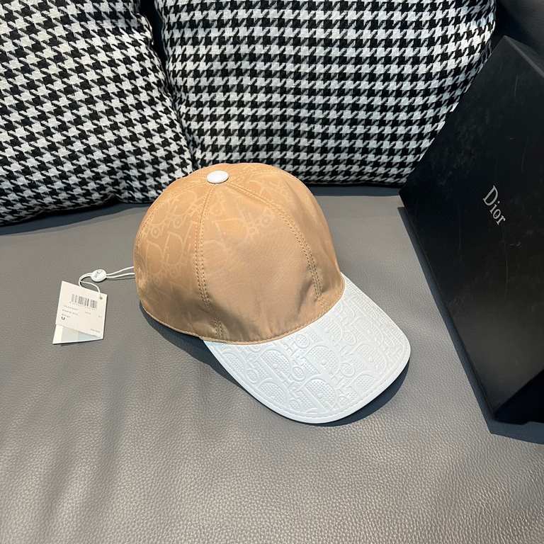 With box cloth bag, Dior (Dior) new original single baseball cap, Dior old flower patchwork leather, retro flavor, 11 open mold ordering, original satin fabric   head layer cowhide, cotton lining, lightweight and breatha