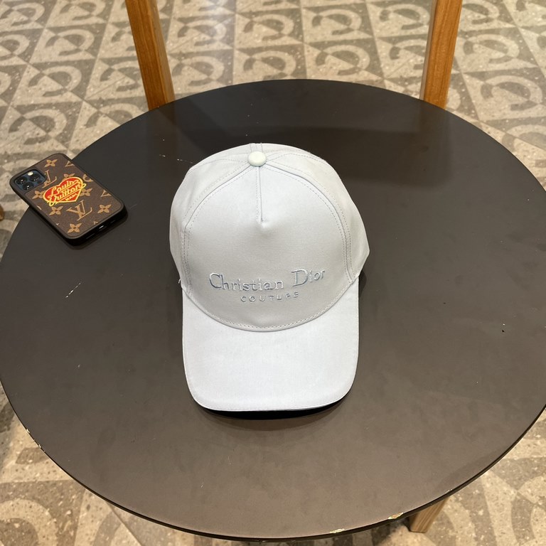 Dior Dior baseball cap   beautiful   simple atmosphere  fashionable and generous   low-key luxury   sunscreen, fashionable both, versatile models     pro, hurry up to get it   you deserve it! Adjustable size!