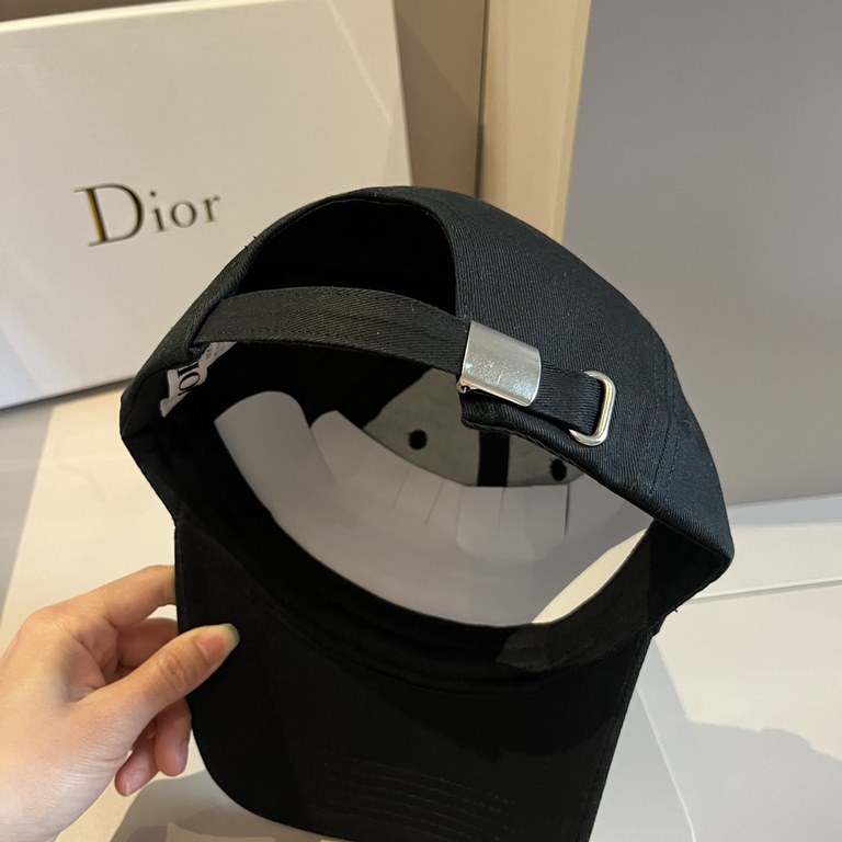 ￥Dior Dior Duck Tongue Cap, Men's and Women's Baseball Cap, Head Circumference 57cm