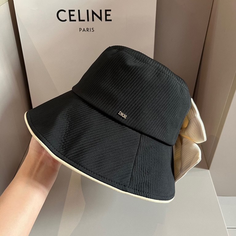 ￥Dior Dior SpringSummer New Bow Cloth Hat, Back Split Design, Head Circumference 57cm