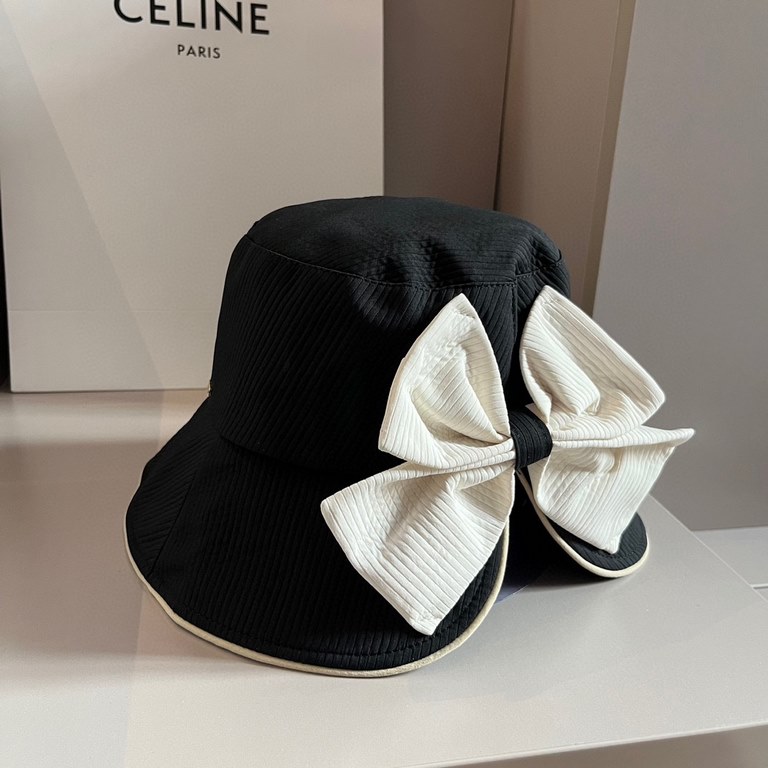 ￥Dior Dior SpringSummer New Bow Cloth Hat, Back Split Design, Head Circumference 57cm