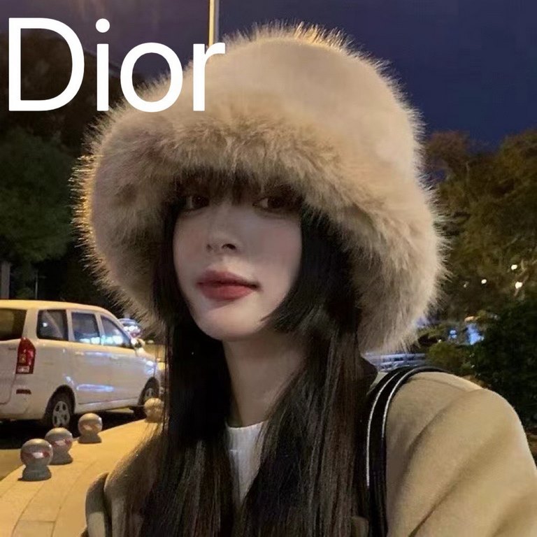 Dior Dior imitation fur mink hair hat women's fall and winter plush fisherman hat khaki senior show face small warm ear protection thunderbolt hat