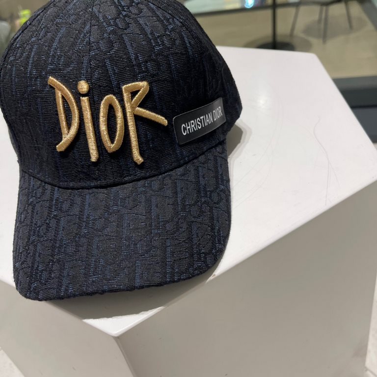 Dior Dior baseball cap   high version   simple atmosphere, sun protection, fashion both, versatile models