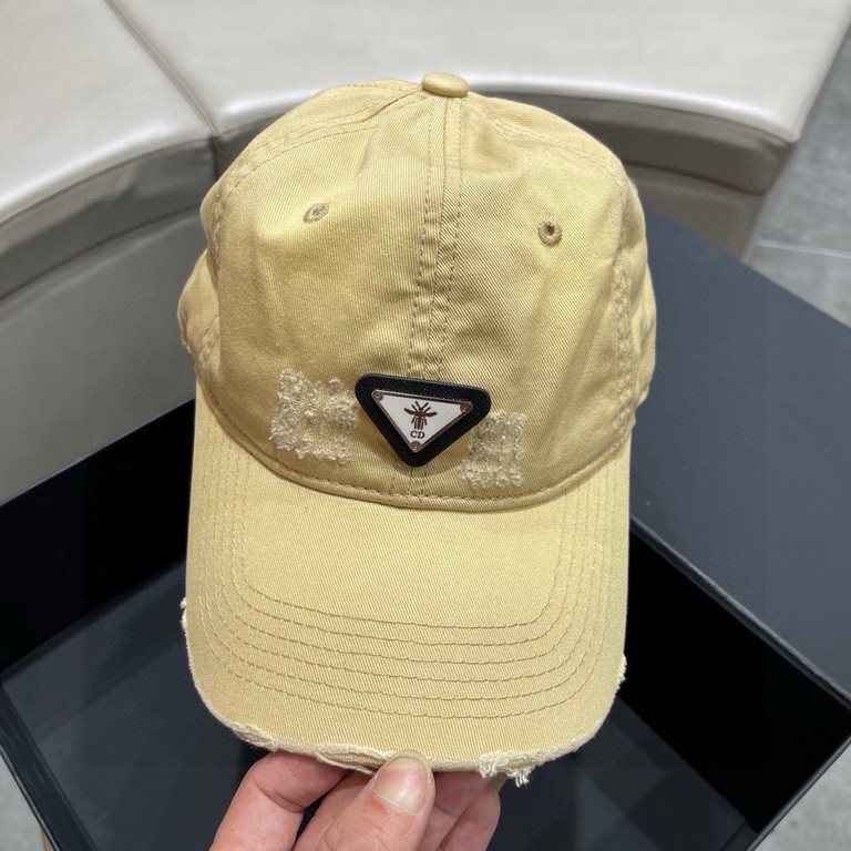 Dior (Dior) new original single baseball cap, exquisite pure also grunge very feeling, cool and very stylish, counter out of stock popular, the quality is super!