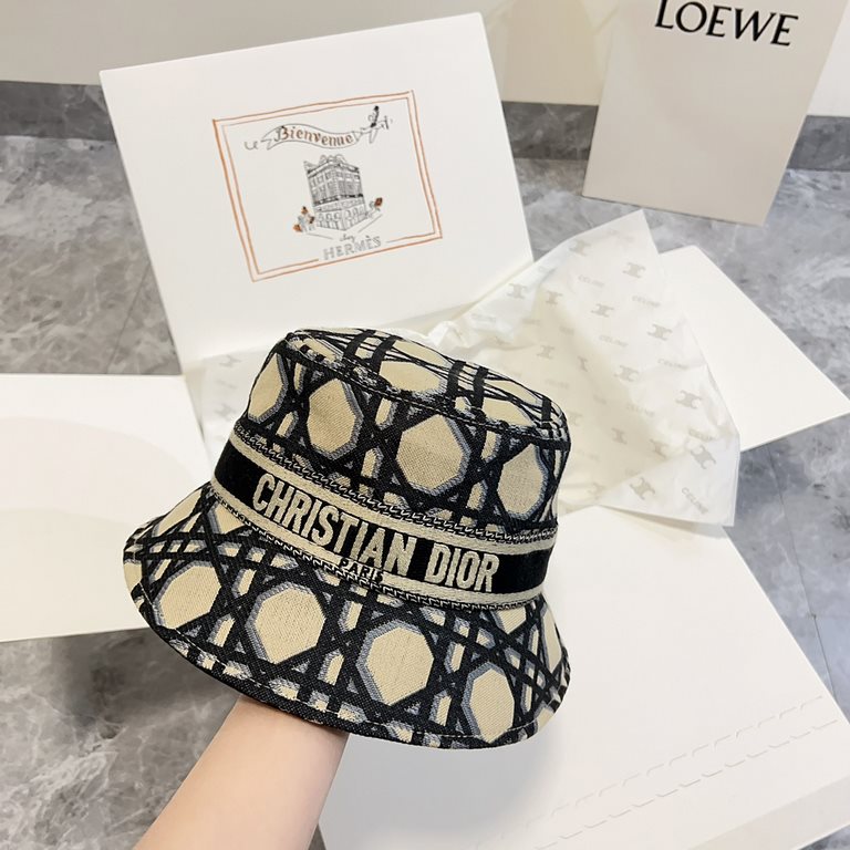 Special price   with dust bag. [DIOR Dior] 2024 spring and summer counter new plaid fisherman's hat, trend-setter must-have men and women models