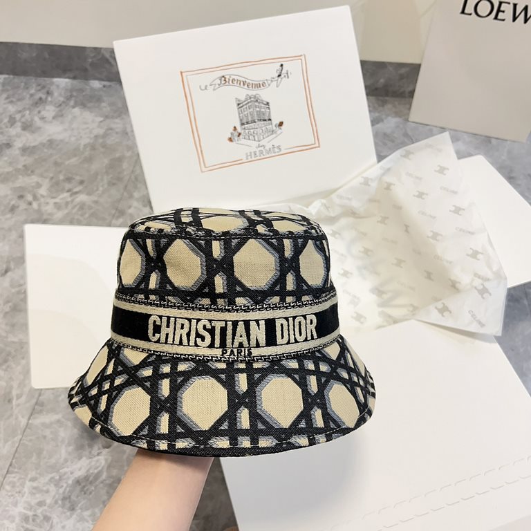 Special price   with dust bag. [DIOR Dior] 2024 spring and summer counter new plaid fisherman's hat, trend-setter must-have men and women models