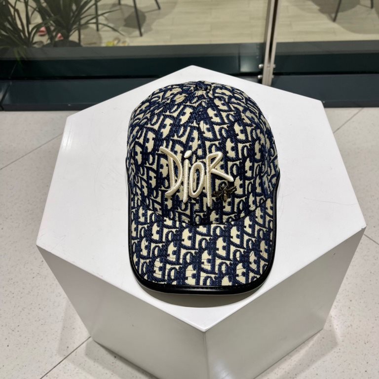 Dior (Dior) new original single baseball cap, exquisite style, very cool and stylish, counter out of stock popular, the quality is super!