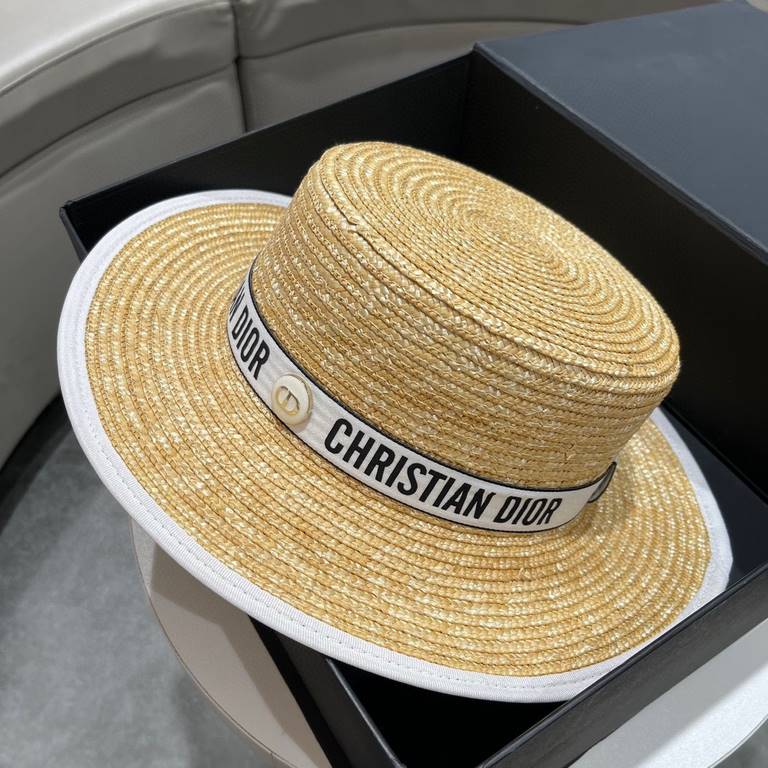 DIOR   Dior spring and summer new flat top straw hat   straw woven flat top sun shading straw hat is very breathable   beach wind, simple and generous, versatile single product ~ out of the street preferred, the new cap 