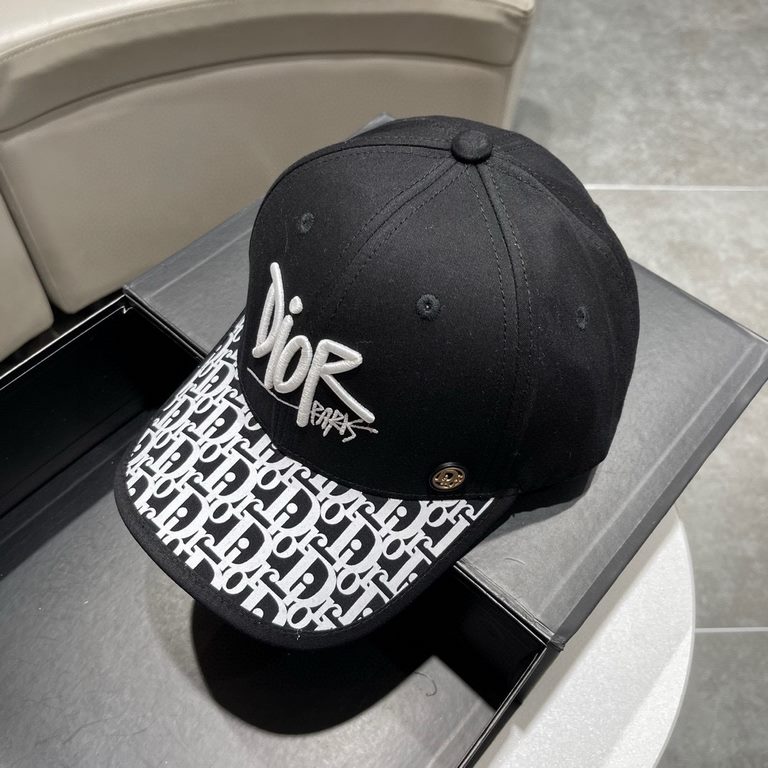 [DIOR Dior] 2023 spring and summer new walk simple baseball cap  , new shipments, big models super good with, hurry to get!