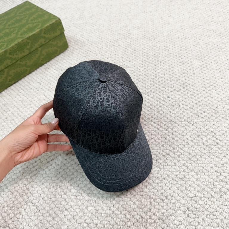 DIOR Dior EmbroideryThe official website synchronization new release old flower D family baseball cap  , wash label hangtag complete, super hot!