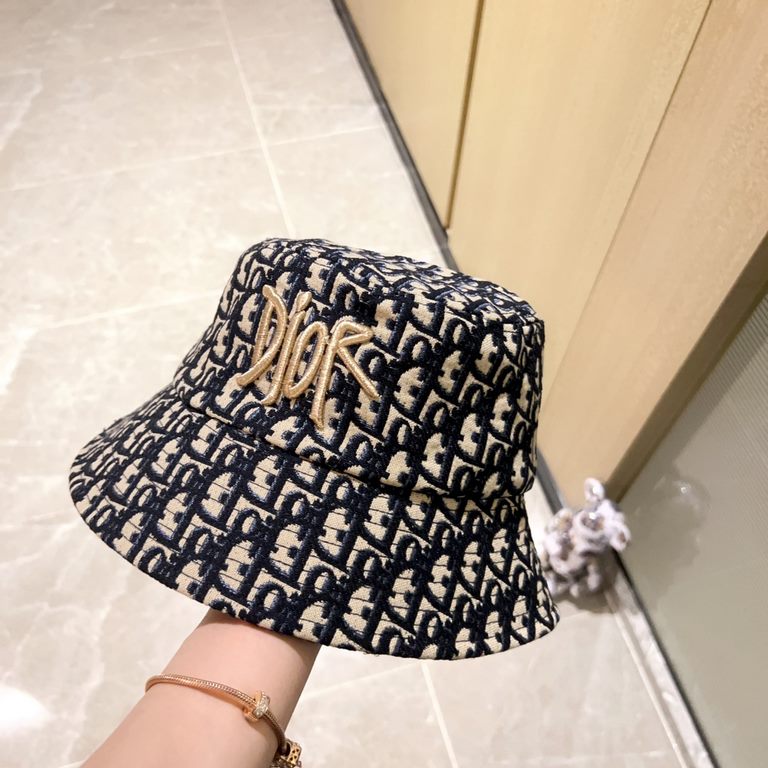 with dust bag [DIOR Dior] 2023 summer new counter men and women's models visor hat hollow cap, the big name shipping, super convenient! Good ride! Out on the street must have