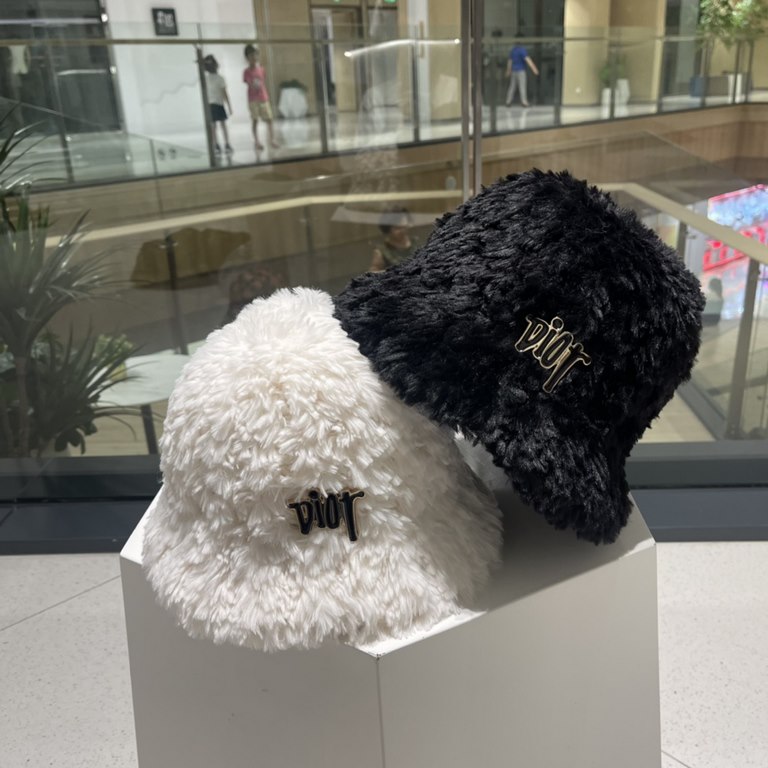 DIOR Dior fisherman hat ins wind show face small plush hat girls winter warm white basin hat