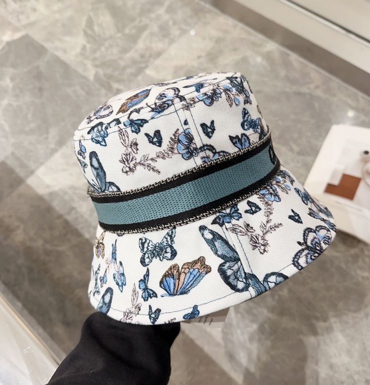 Dior Dior new original single fisherman's hat, exquisite pure also style is very feeling, cool and very stylish, counter out of stock popular, the quality is super!