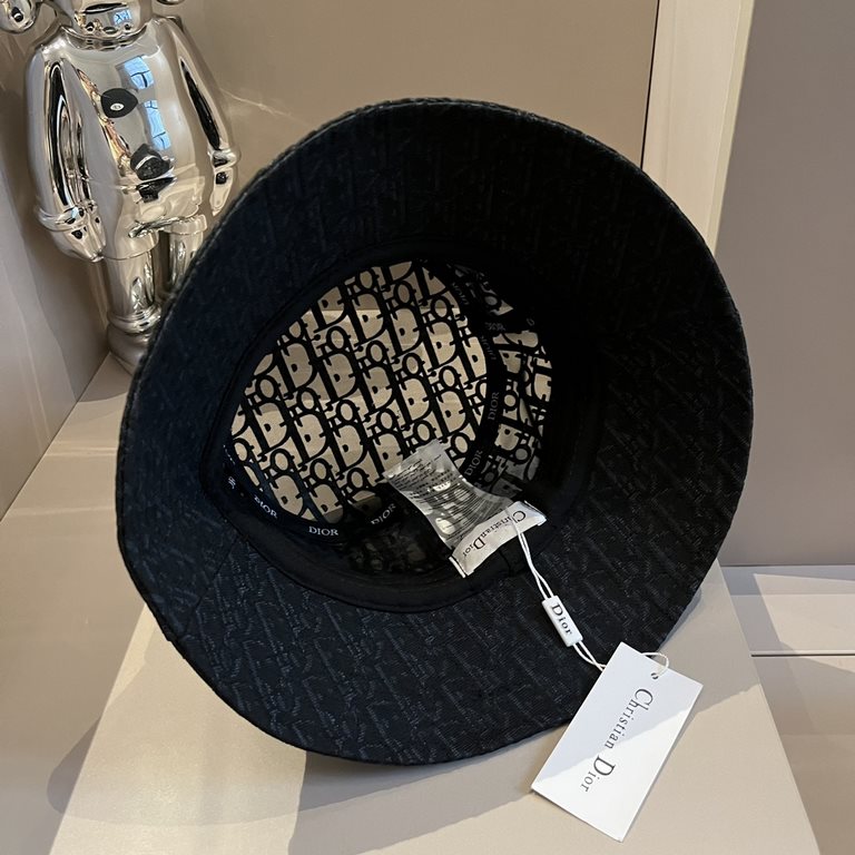 ￥Dior Dior SpringSummer Fisherman's hat, head circumference 57cm, unisex