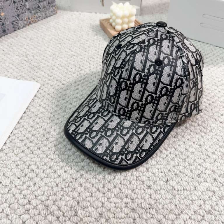 Dior (Dior) new original single baseball cap, Dior old flower, retro flavor, counter out of stock popular, 11 open mold ordering, the original canvas material   head layer cowhide, cotton lining, lightweight and breathab