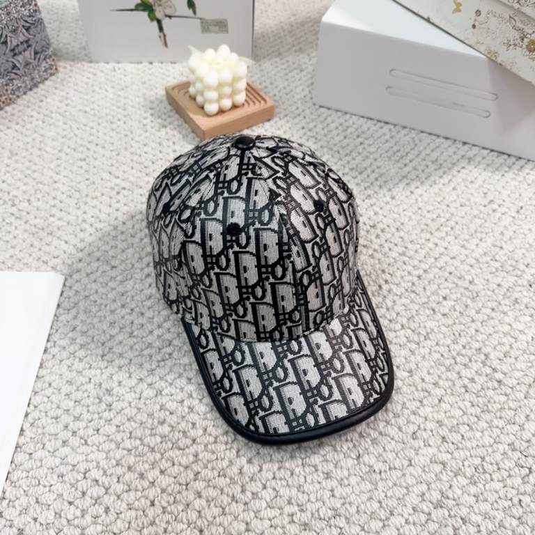 Dior (Dior) new original single baseball cap, Dior old flower, retro flavor, counter out of stock popular, 11 open mold ordering, the original canvas material   head layer cowhide, cotton lining, lightweight and breathab