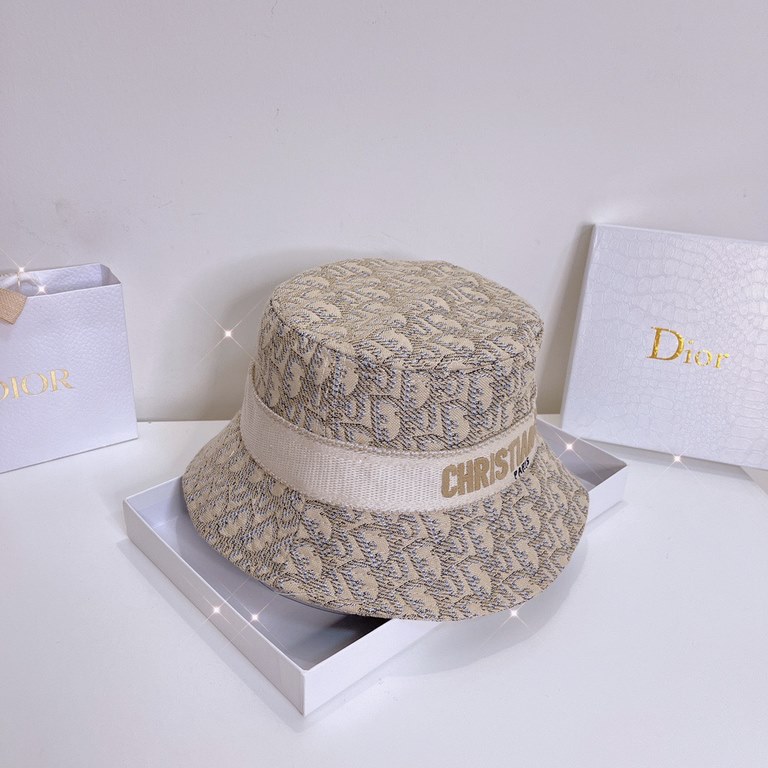 Dior Dior new old flower letters webbing fisherman's hatUltra-famous, deepening the cap more temperament, this season's explosive models!Material 100% cottonHead circumference57cm