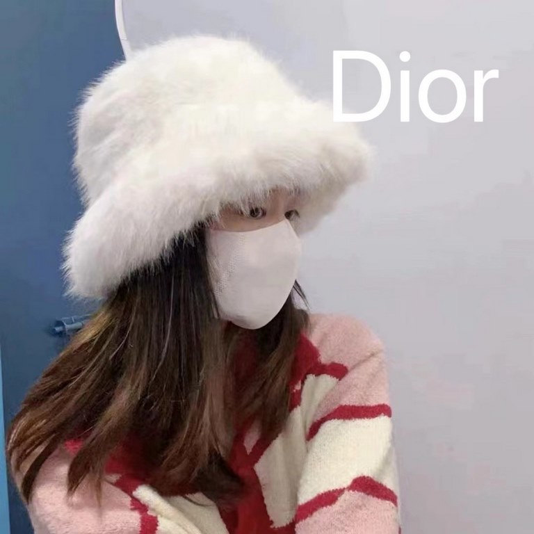 Dior Dior imitation fur mink hair hat women's fall and winter plush fisherman hat khaki senior show face small warm ear protection thunderbolt hat