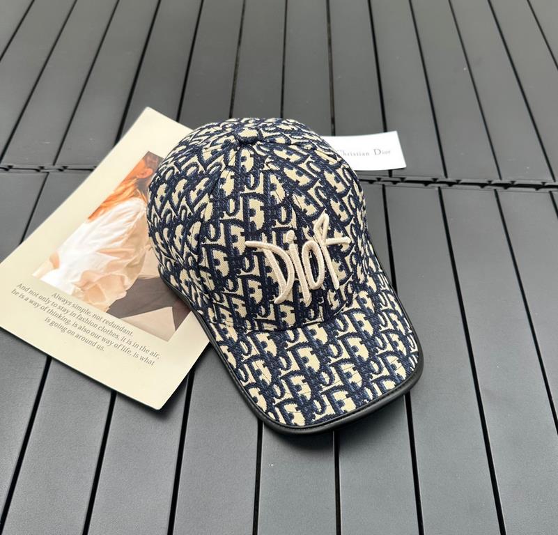 DIOR Dior EmbroideryThe official website synchronization new release Old flower D family baseball cap  , wash label hangtag complete, super hot!