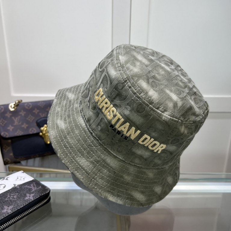 Dior Dior new original single fisherman's hat, exquisite pure also style is very feeling, cool and very stylish, counter out of stock popular, the quality is super!