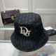 Dior (Dior) official website with the same fall models fisherman hat latest models of superb quality materials, details of workmanship is particularly exquisite, counter quality, on the head effect is excellent!