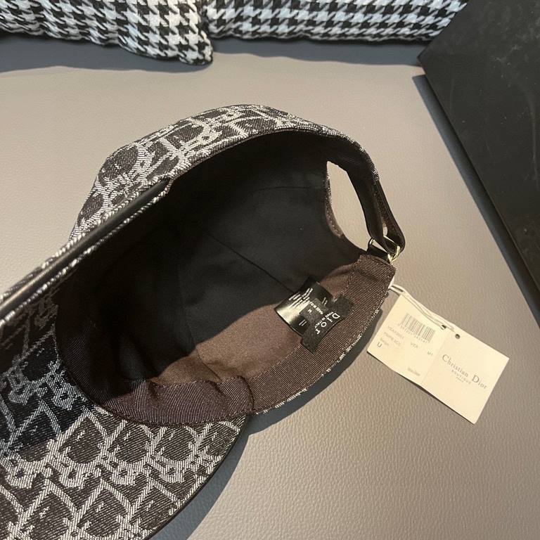 DiorWith box cloth bag, Dior (Dior) new original single baseball cap, Dior old flower, retro flavor, counter out-of-stock popular, 11 open mold customized, original canvas material   head layer cowhide, cotton lining, li