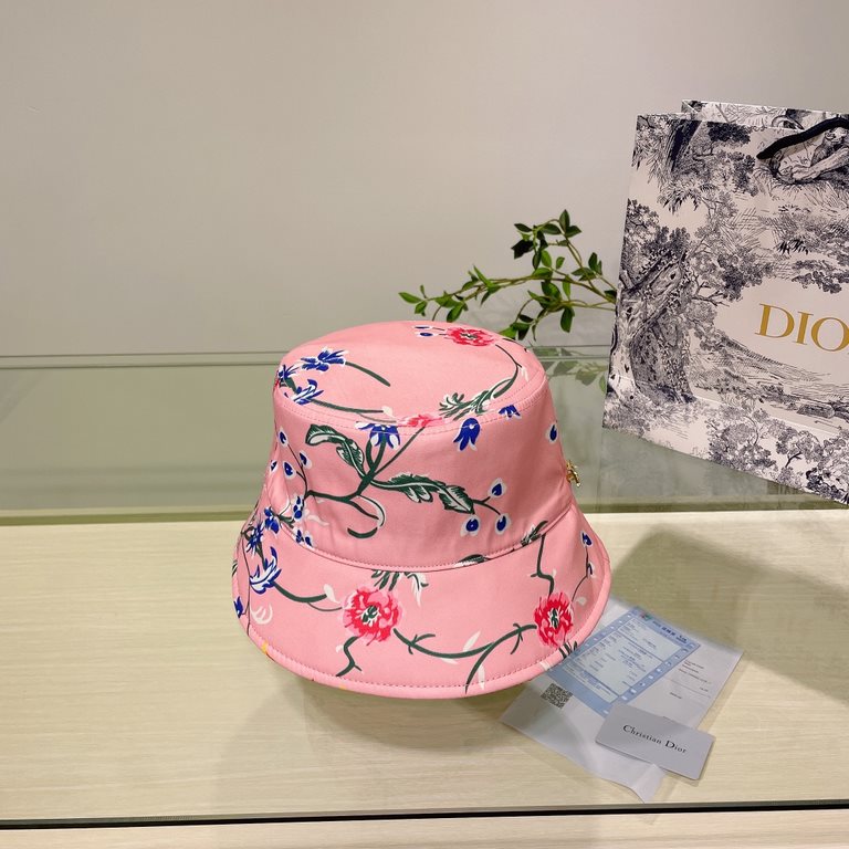 [DIOR Dior] new counter men's and women's models of sunshade fisherman's hat, big brand shipment, super convenient! Good ride! Out on the street must have