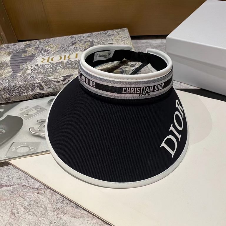 Dior Dior summer new sports style hair band hollow capSimple letters sports style, black and white color, fashionable and versatile