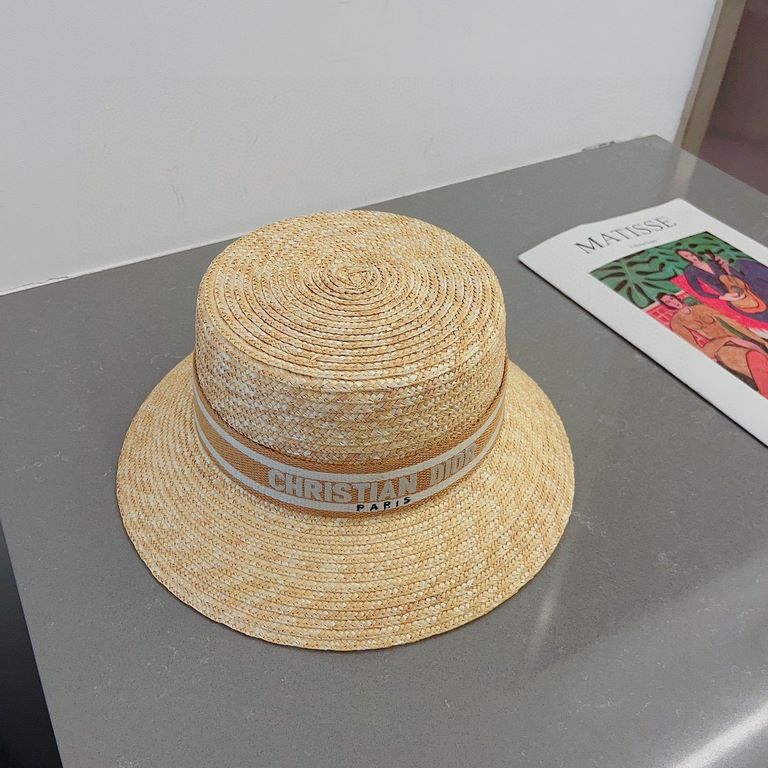 ￥. High versionDior Dior official model straw straw hat, high-density production, a super classy straw hat up ~ out of the street preferred! The hat is super beautiful and greasy color proper, lightweight and portable! F