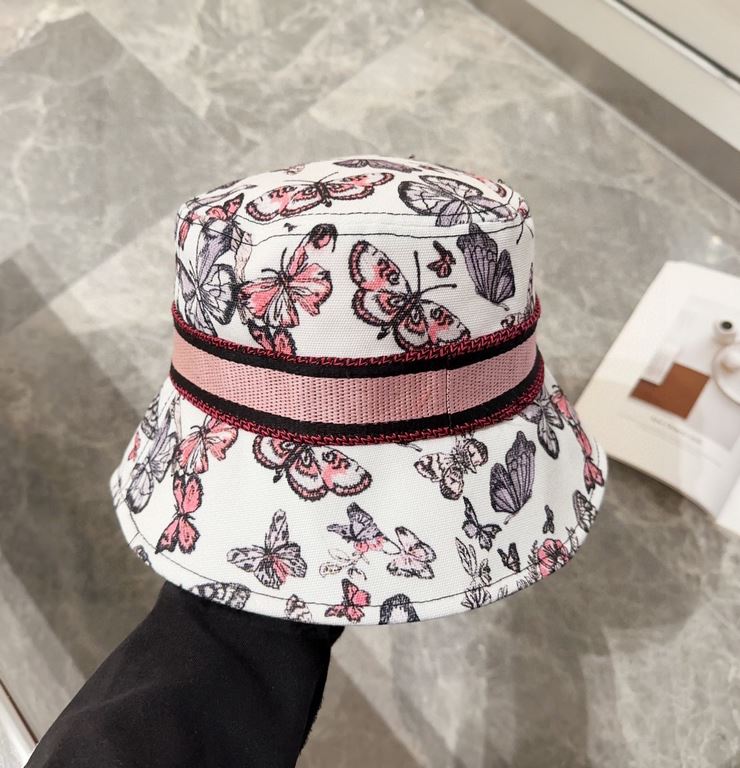 Dior Dior new original single fisherman's hat, exquisite pure also style is very feeling, cool and very stylish, counter out of stock popular, the quality is super!