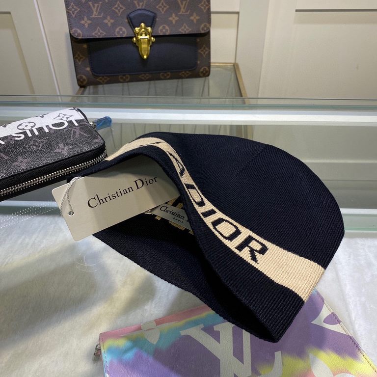 With dust bagDIOR Dior original single hat official website new love] [love] wool cashmere double-sided hat    positive and negative are the same Oh! Warm and stylish, simple and generous, more fashionable high-end atmos