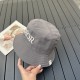 Dior Dior    official website of the latest double-sided full print Dior logo fisherman's hat, sunscreen index is super high, do not show the face is small, there is a type is not floppy, can be folded at will, easy to c