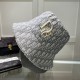 Dior (Dior) official website with the same fall models fisherman hat latest models of superb quality materials, details of workmanship is particularly exquisite, counter quality, on the head effect is excellent!