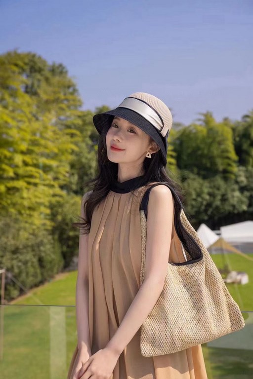 ￥Dior Dior 23 summer new straw hat, high-end imported materials, color blocking design, head circumference 57cm