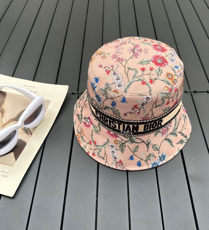 Dior Dior new original single fisherman's hat, exquisite pure also grunge very feeling, very cool and stylish, counter out of stock popular, the quality is super!