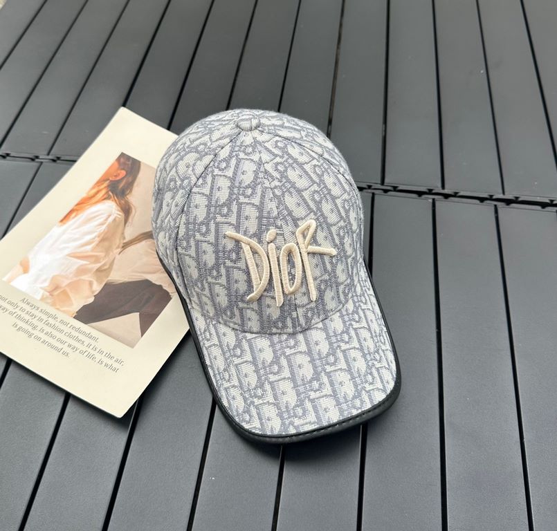 DIOR Dior EmbroideryThe official website synchronization new release Old flower D family baseball cap  , wash label hangtag complete, super hot!