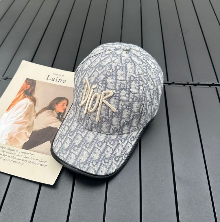 DIOR Dior EmbroideryThe official website synchronization new release Old flower D family baseball cap  , wash label hangtag complete, super hot!