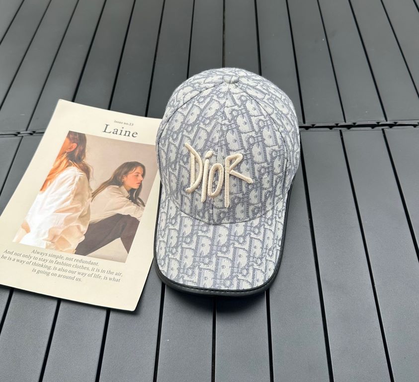 DIOR Dior EmbroideryThe official website synchronization new release Old flower D family baseball cap  , wash label hangtag complete, super hot!